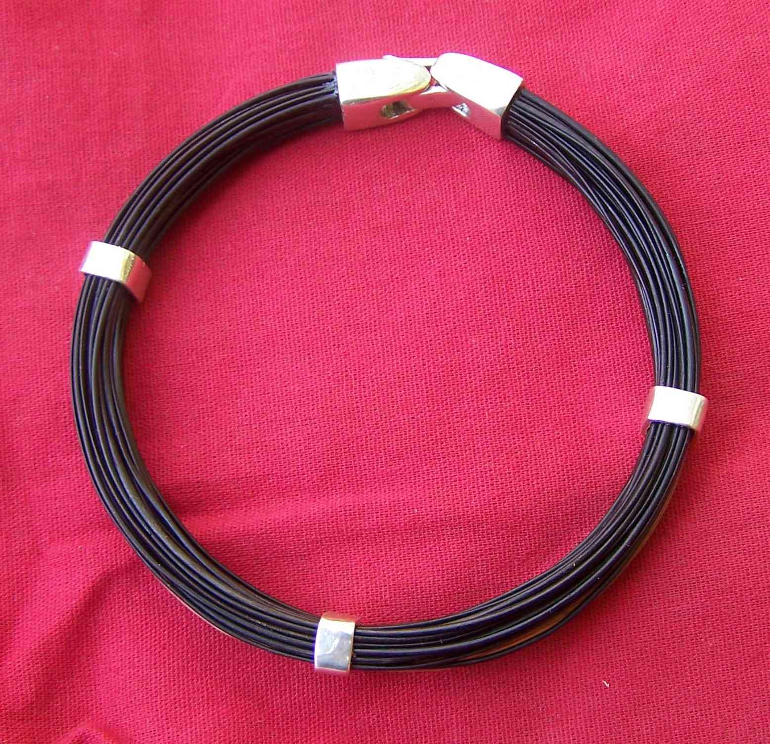 Elephant hair bangles. Lovely rigidity and angular shape make this bangle a true work of art for a fine wrist to display. - SQ