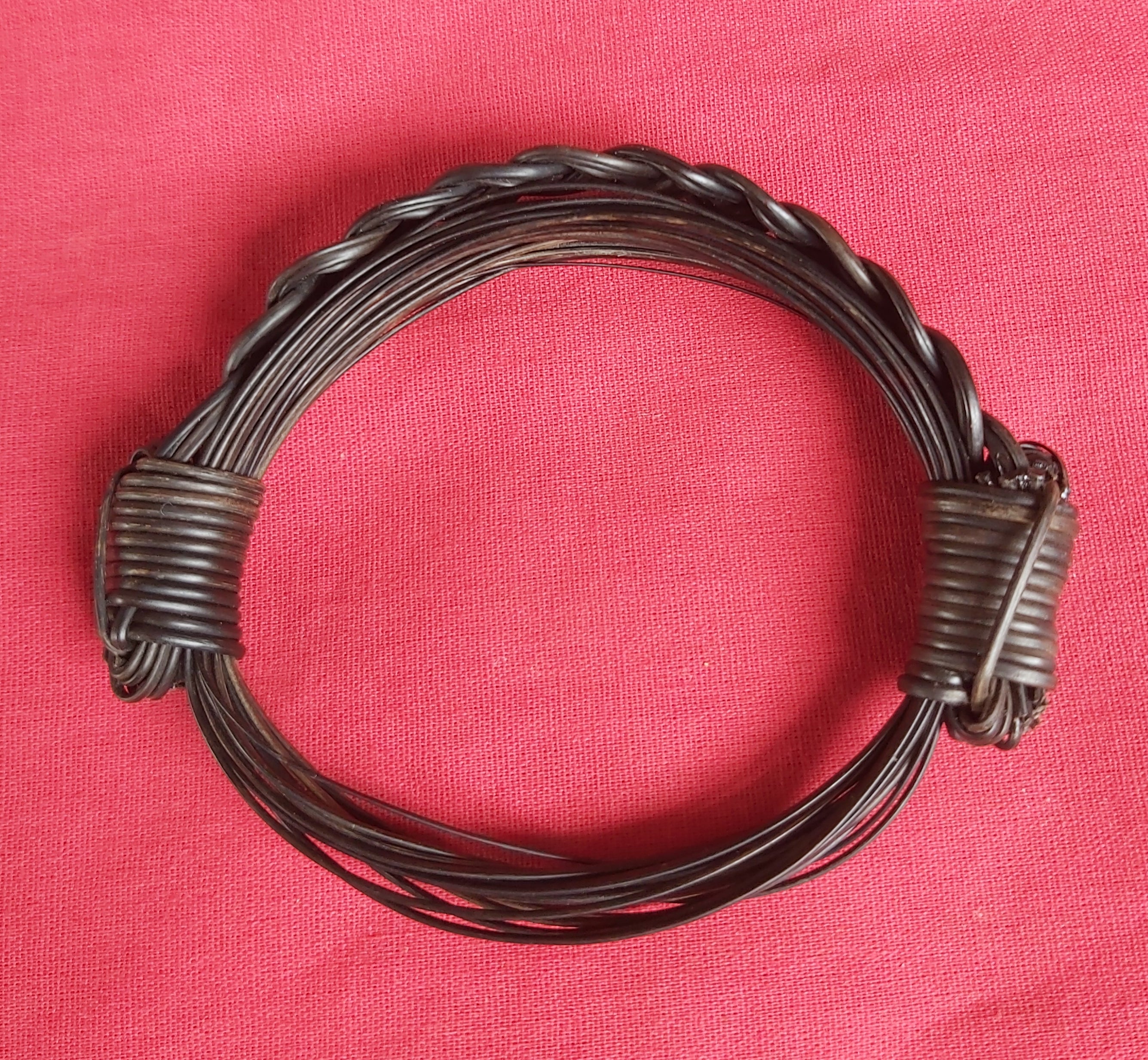 JEAR5 "Francis Cary" Bulky 16 hair elephant bracelet