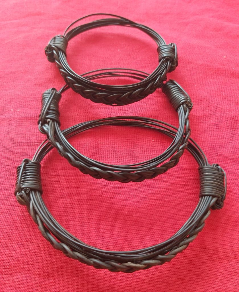 JEAR4 "Francis Cary" 7 hair elephant bracelet