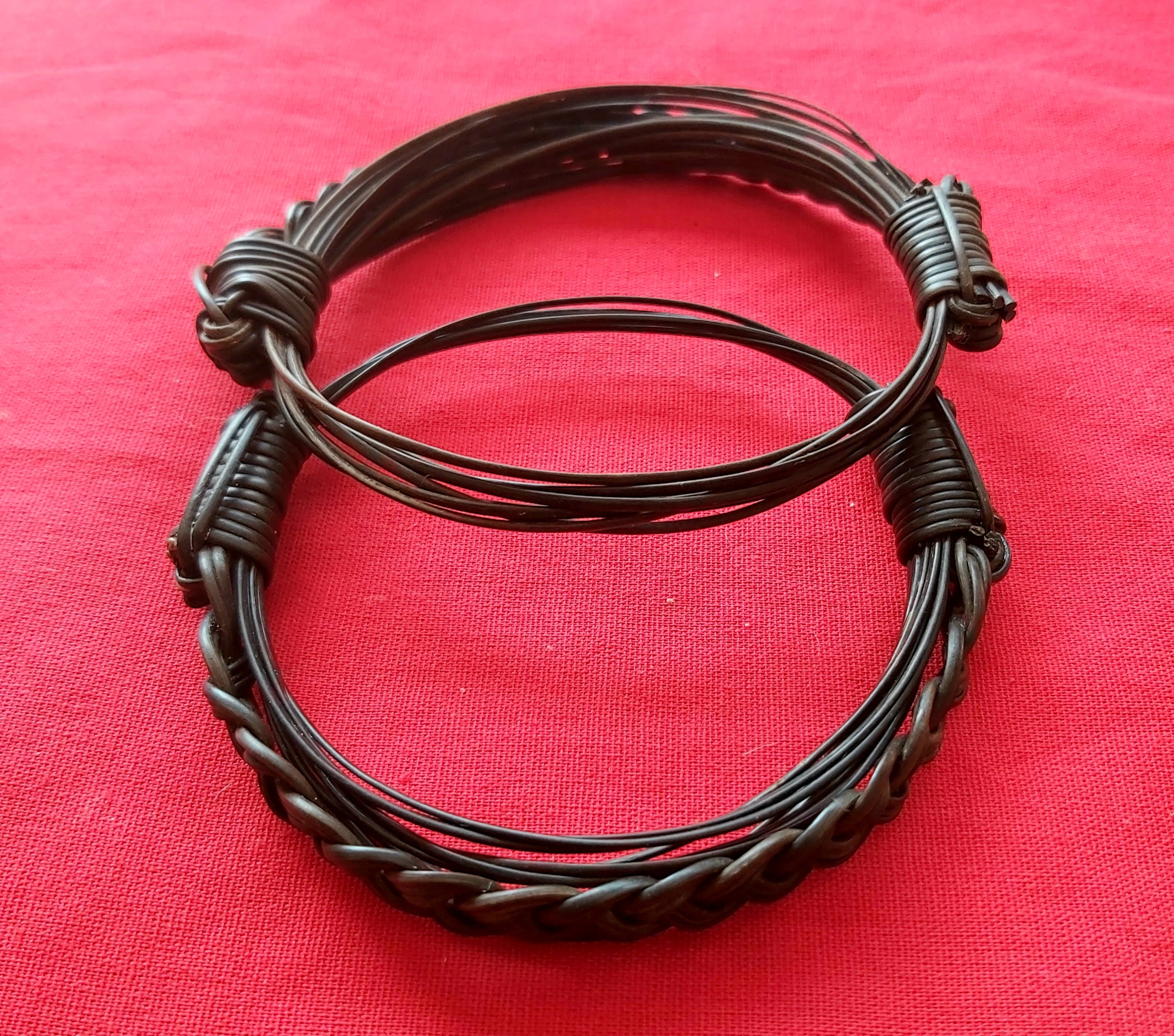 JEAR4 "Francis Cary" 7 hair elephant bracelet - Image 3