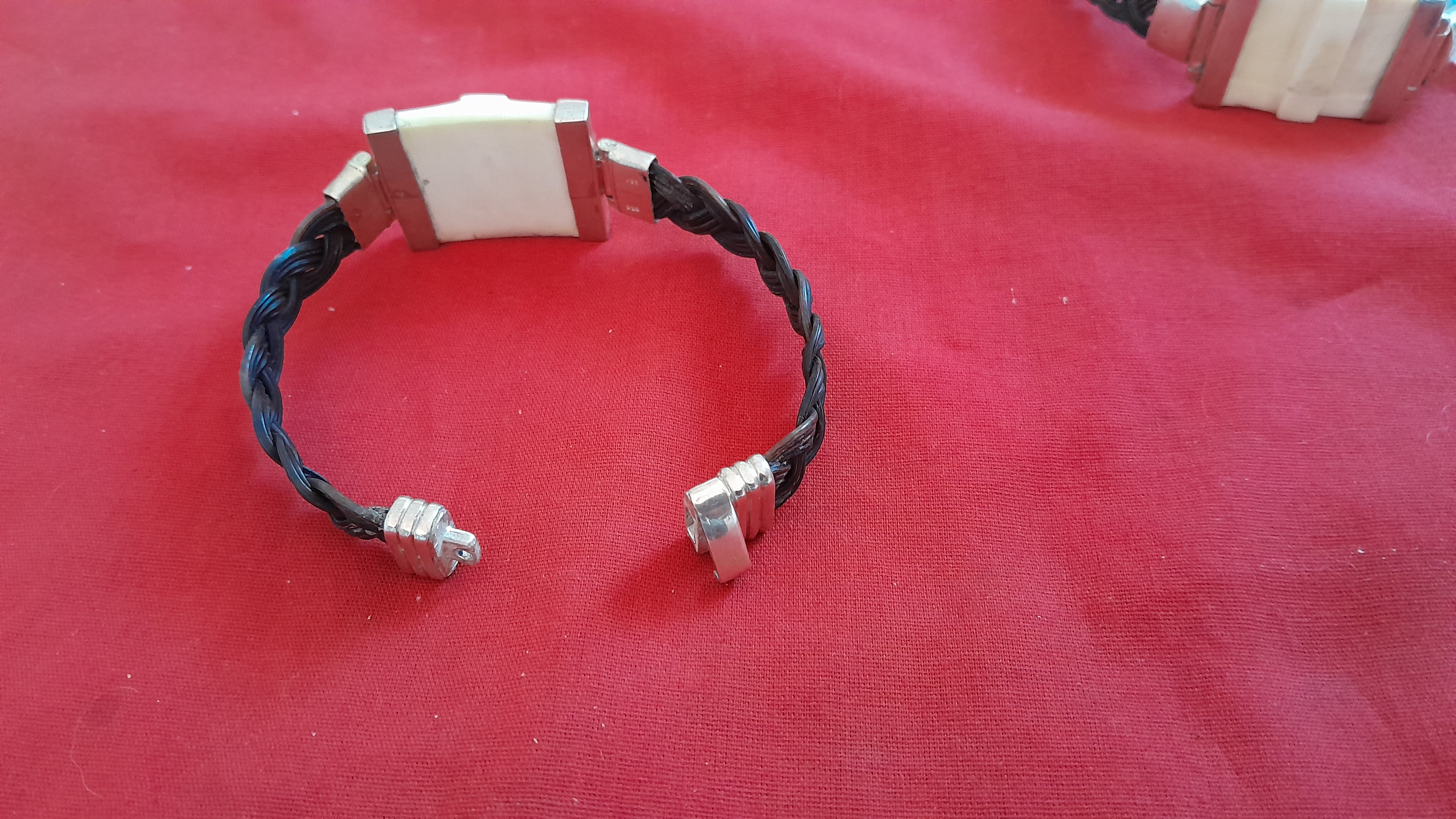 WT3 Bone And Braided Elephant Hair - Image 3