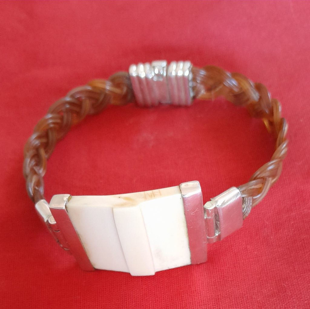 WT6 Wite Elephant Hair & Warthog Tusk