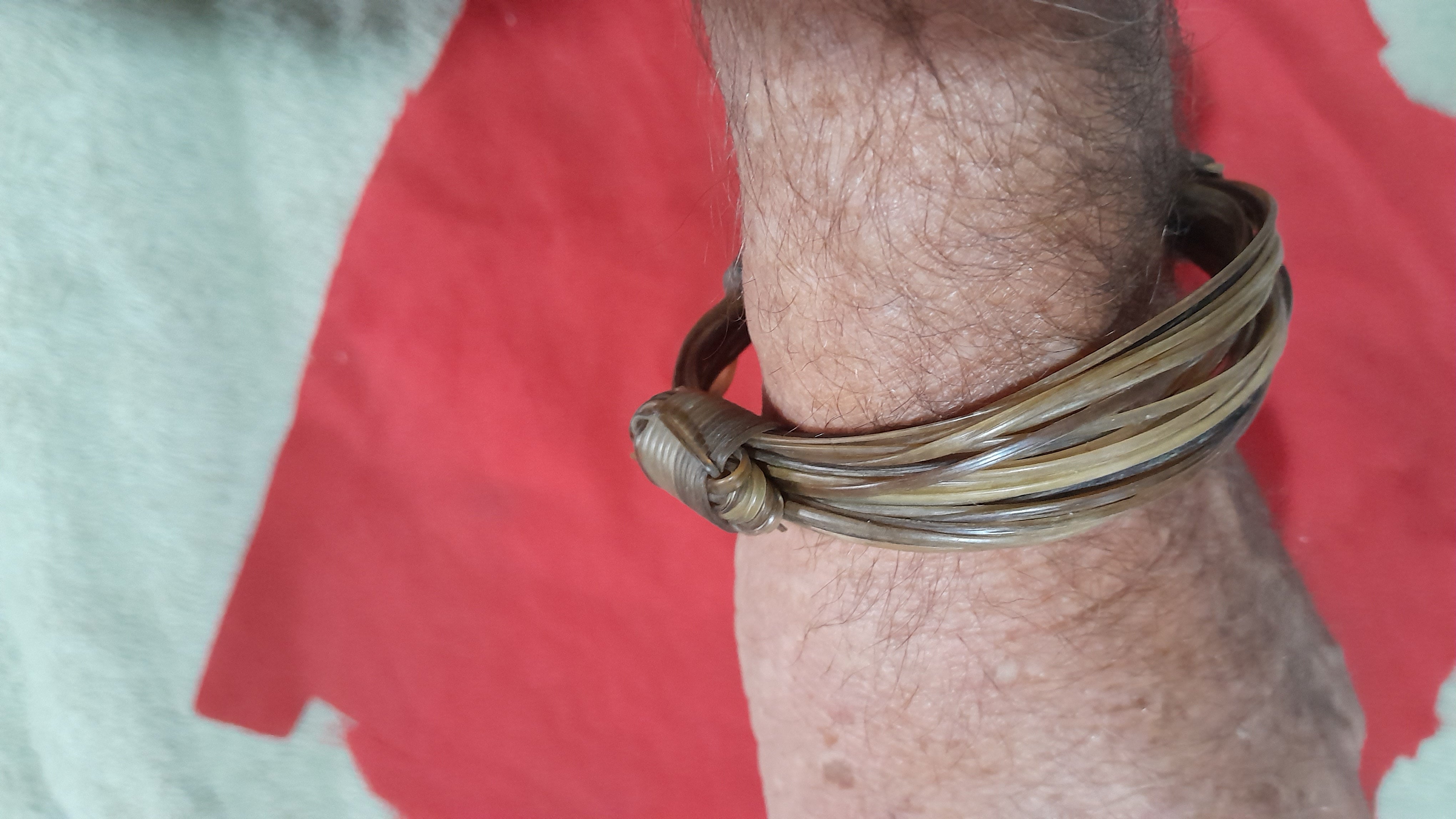 JEW14 White elephant hair bracelet 4" Diameter - Image 4