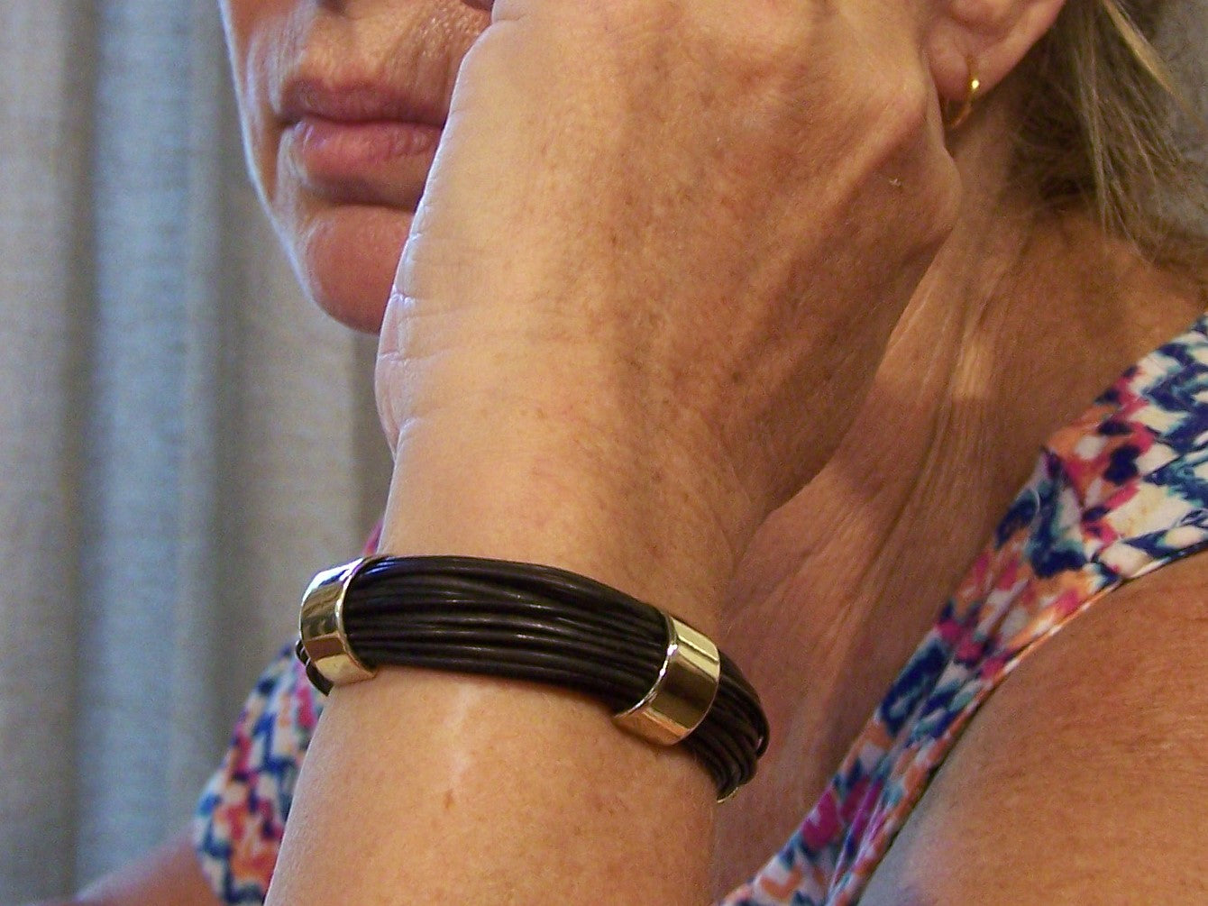 Stylish and sleek, the HBS elephant hair bracelet will fit your wrist.
