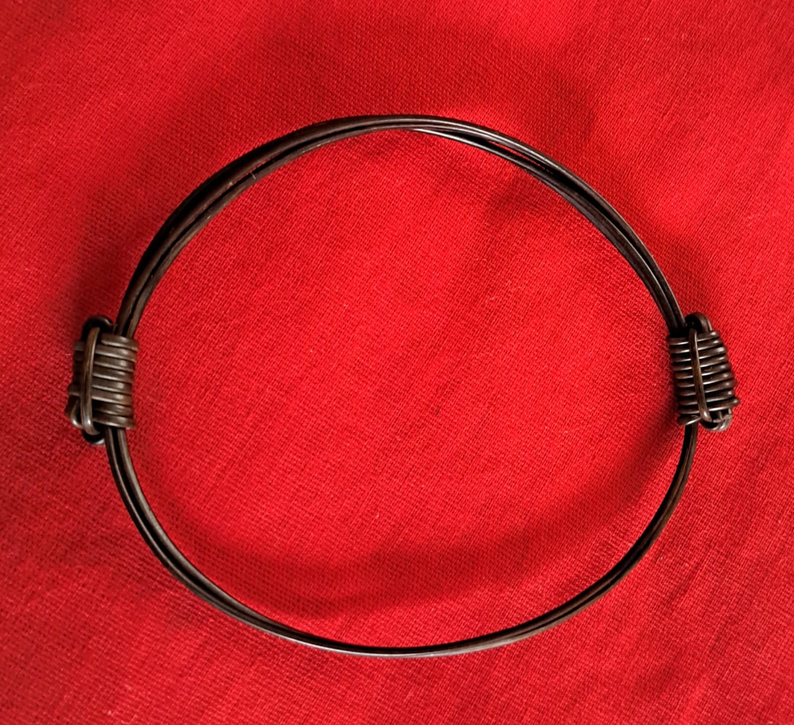 JE250 Traditional 2 Knot Sliding 2 Elephant Hair Bracelet