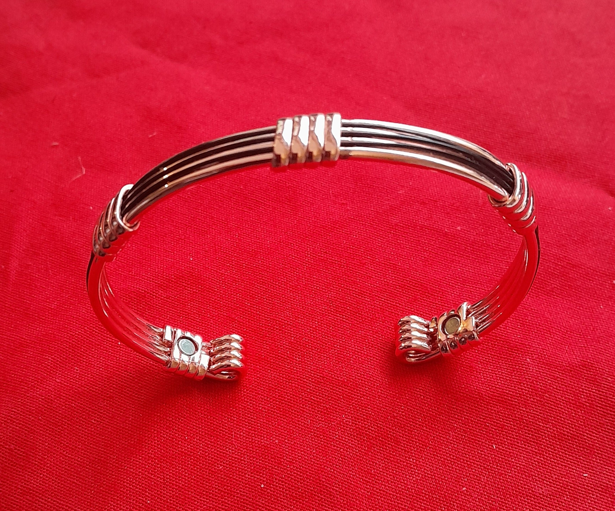 TEM1 Copper & Elephant hair bracelet - Image 2