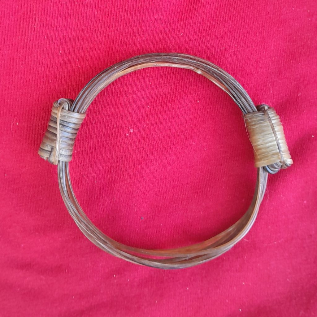 MC7 Multi color Elephant hair bracelet max. Diam 3.5"