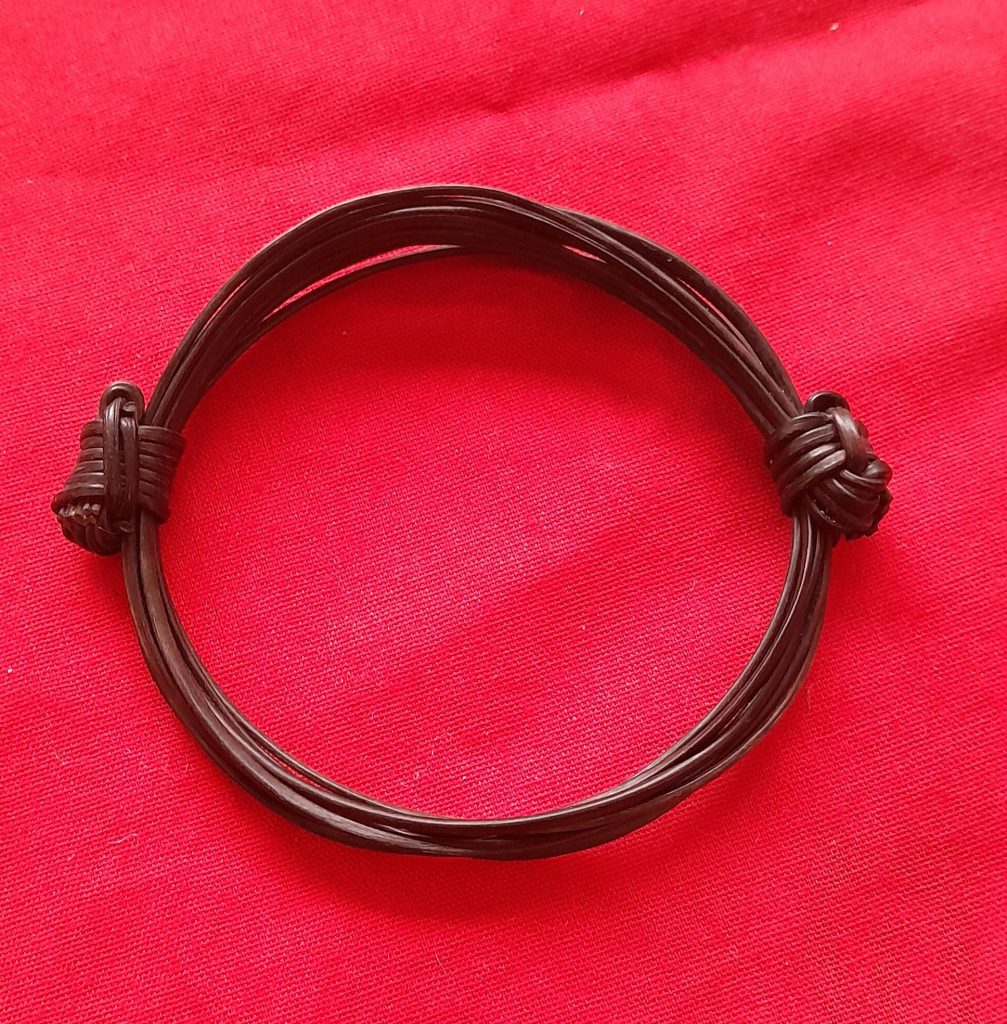 JET6 -4 Thickest elephant hair bracelet max. Diam 3.5"
