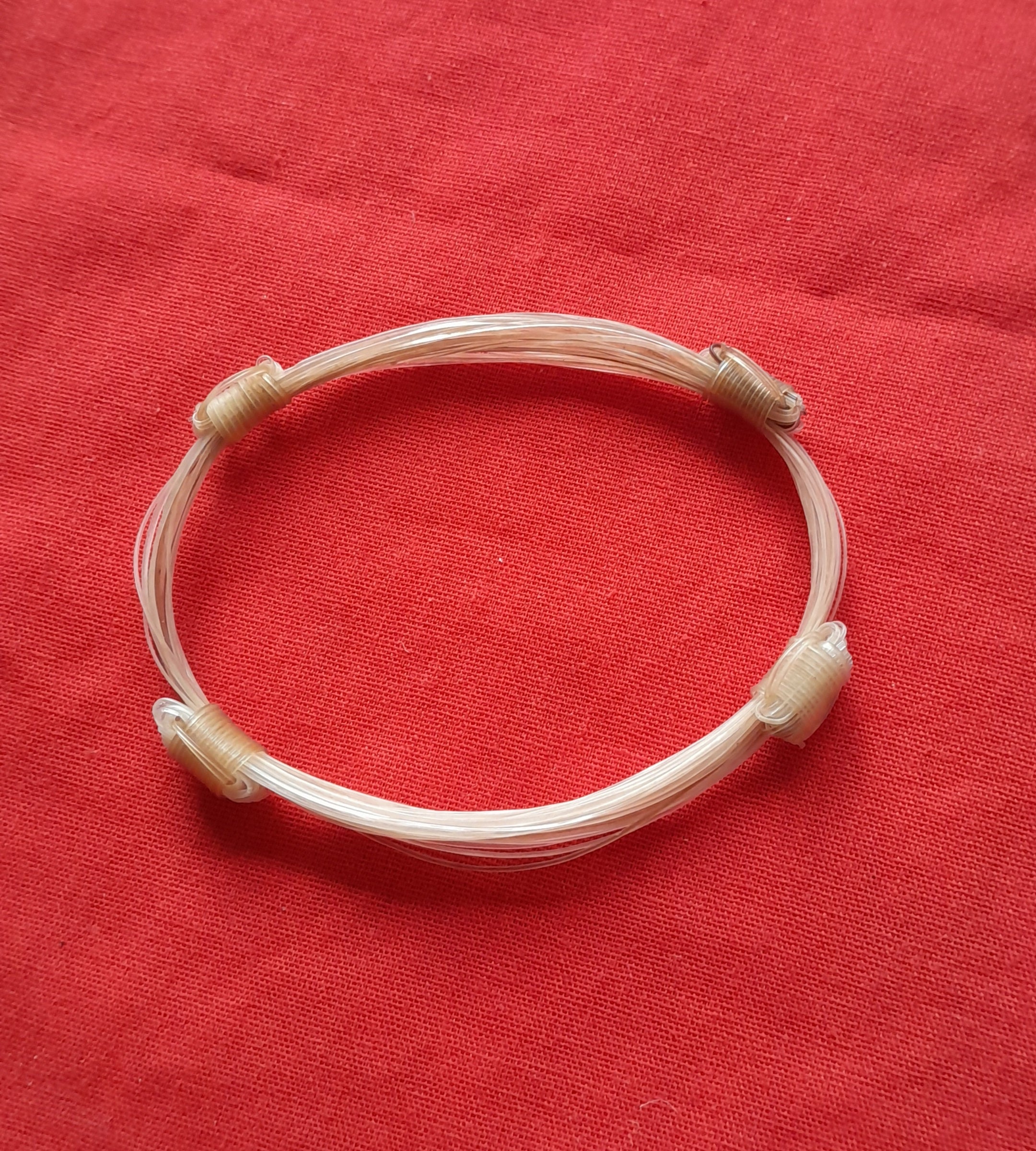 GIR19 Extremely unique pure white 4 knot giraffe hair bracelet.