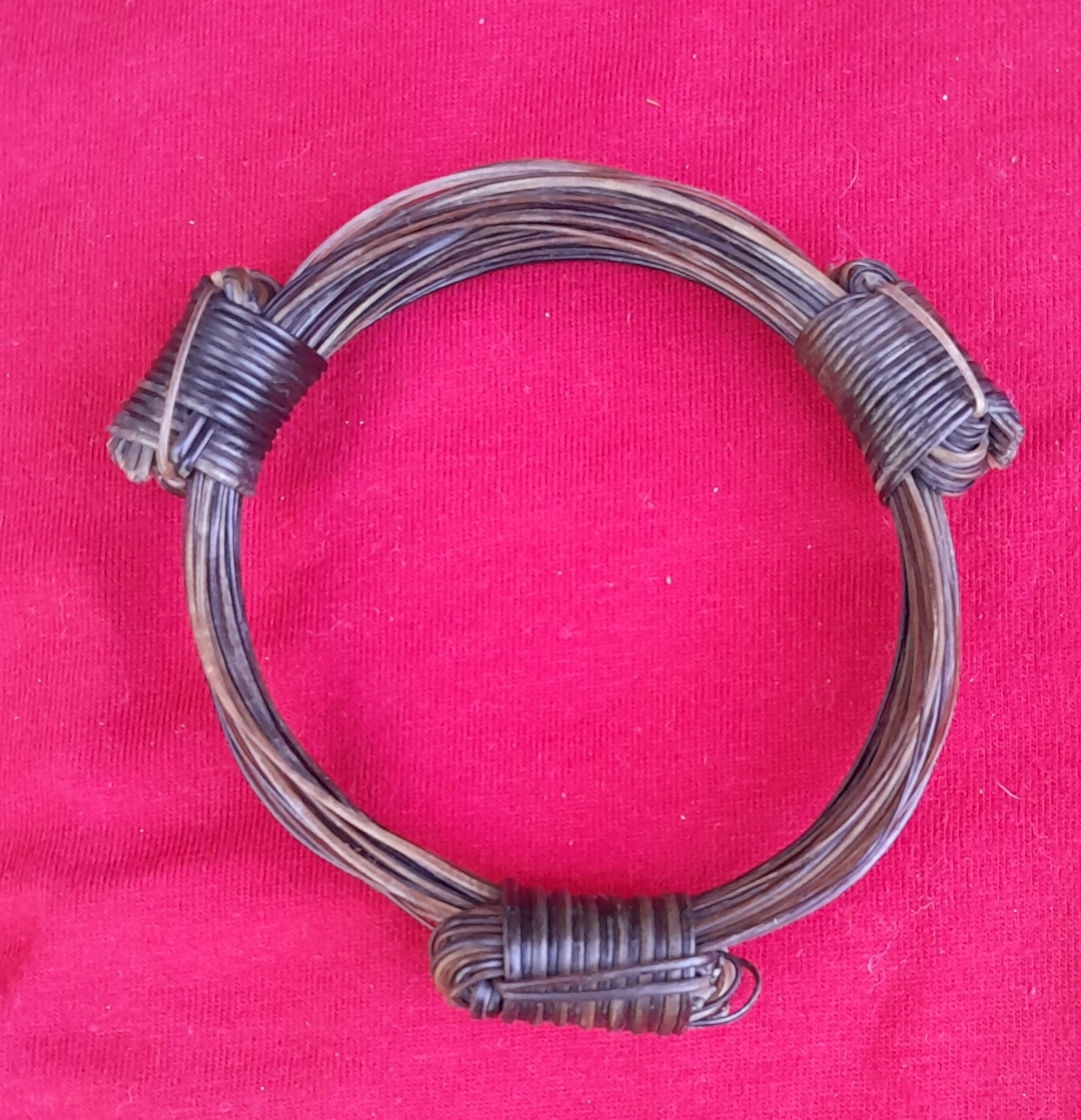 JEB8 Nice dark brown elephant hair bracelet.