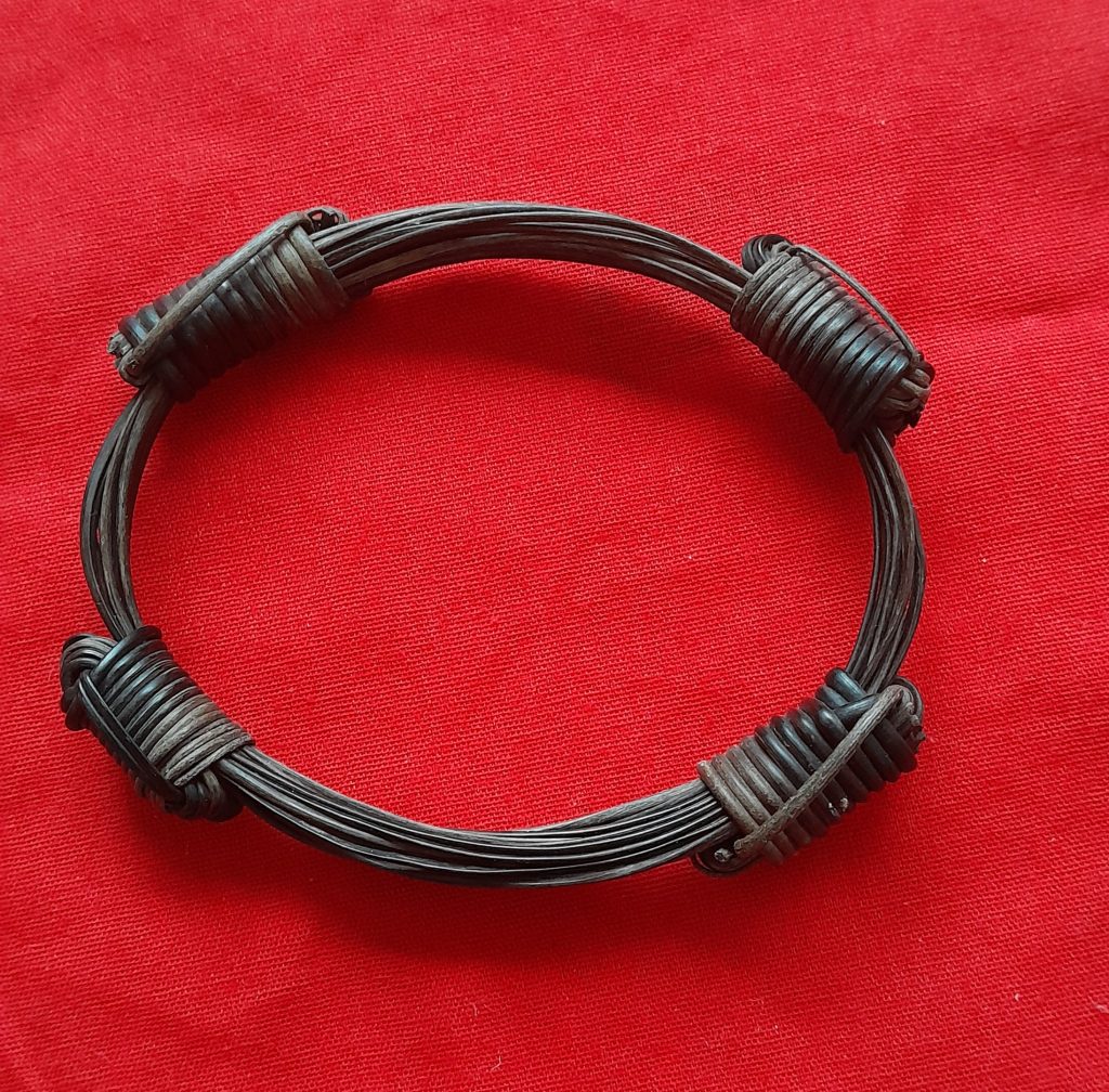 MC2 Multi color Elephant hair bracelet max. Diam 3.5"