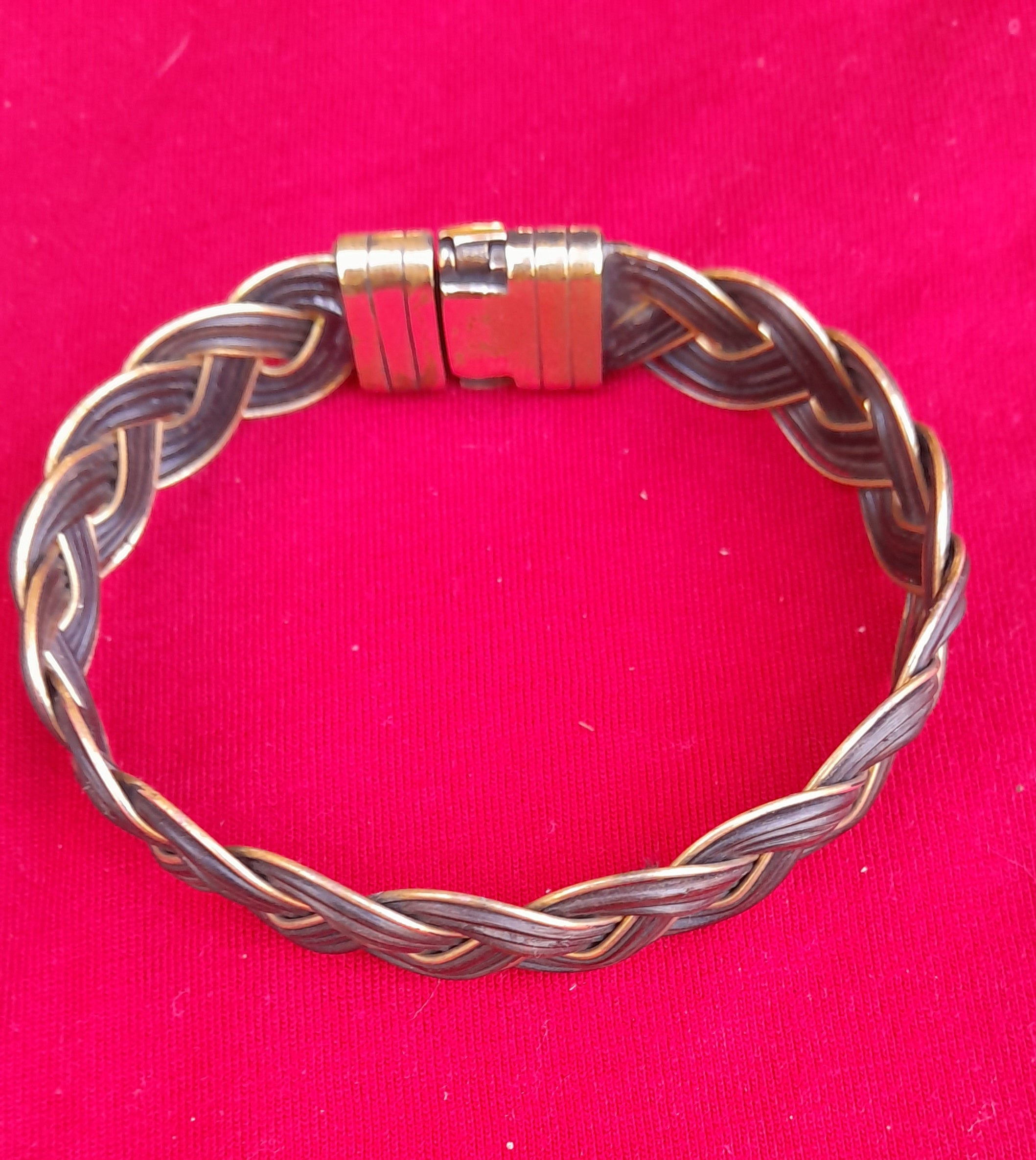 MEG16 Gold Braided elephant hair bracelet - Image 4